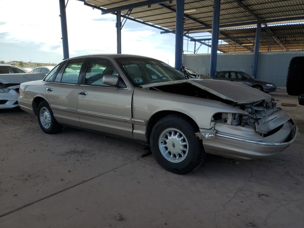 1997 Ford Crown Victoria - Image 4