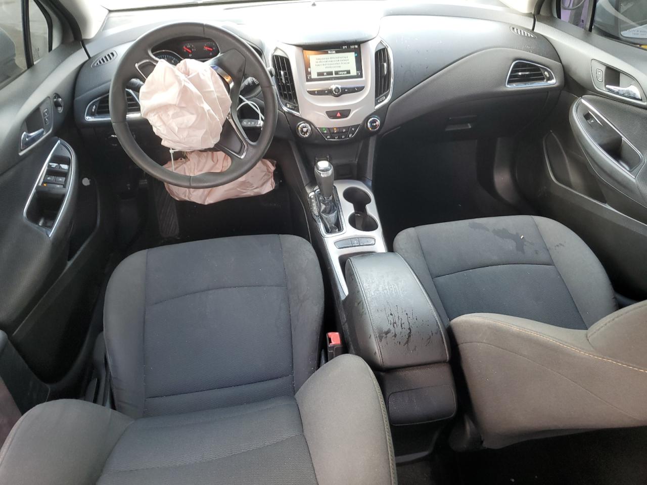 2017 Chevrolet Cruze - Image 8