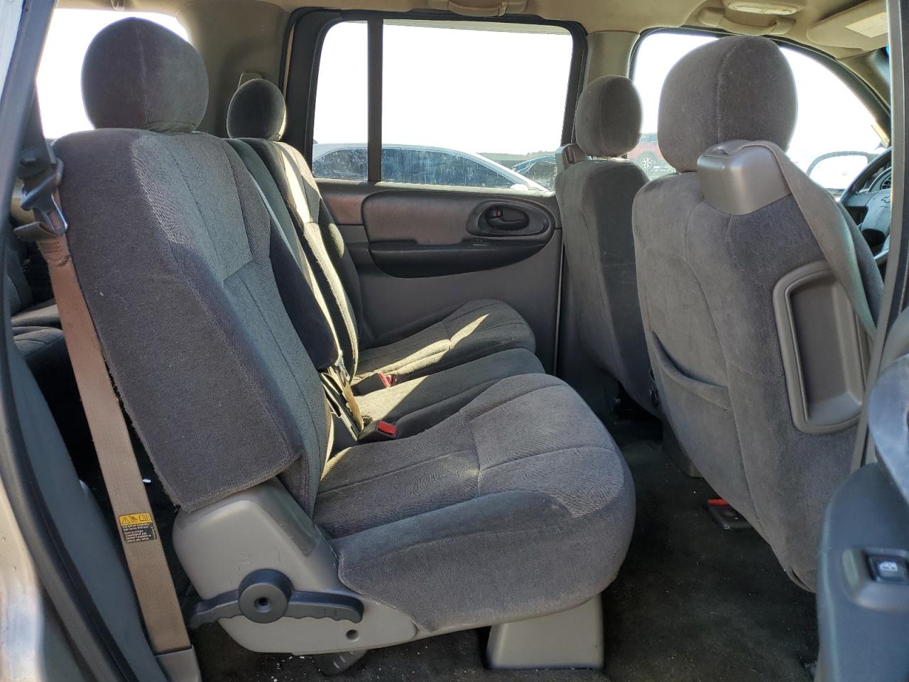 2003 Chevrolet TrailBlazer - Image 11