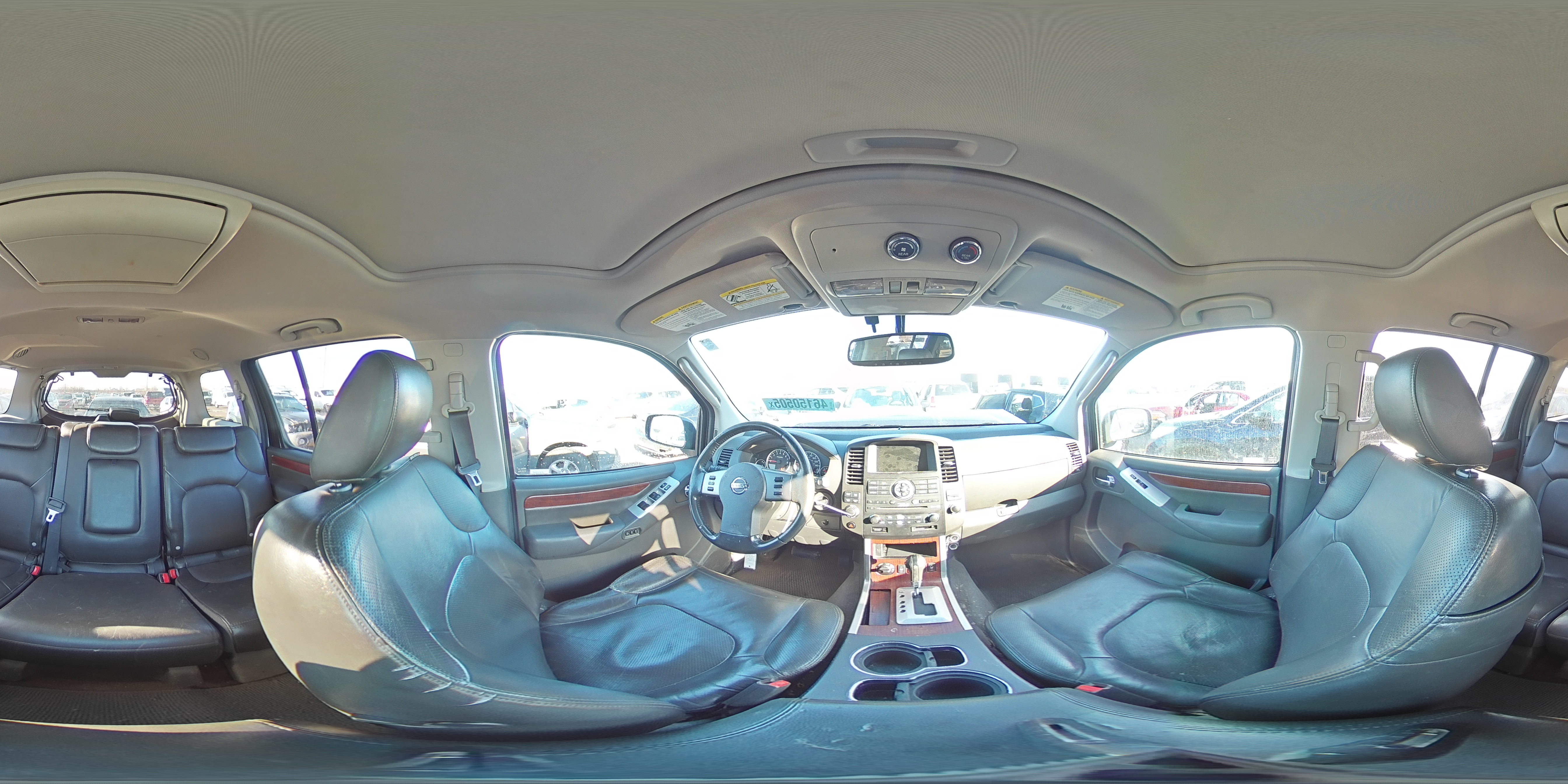 2010 Nissan Pathfinder - Image 14