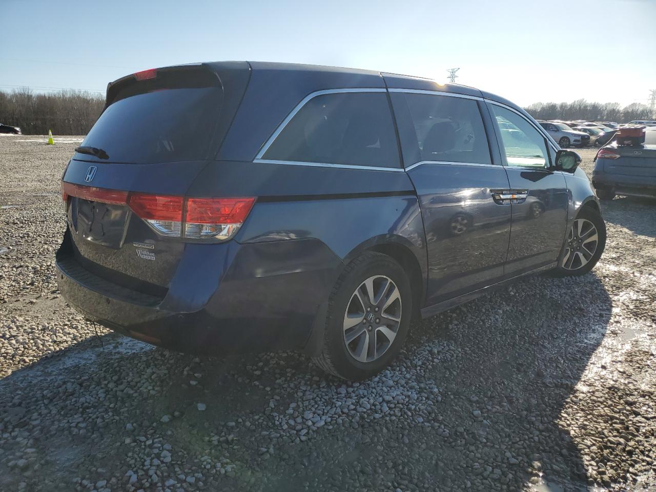 2015 Honda Odyssey - Image 3