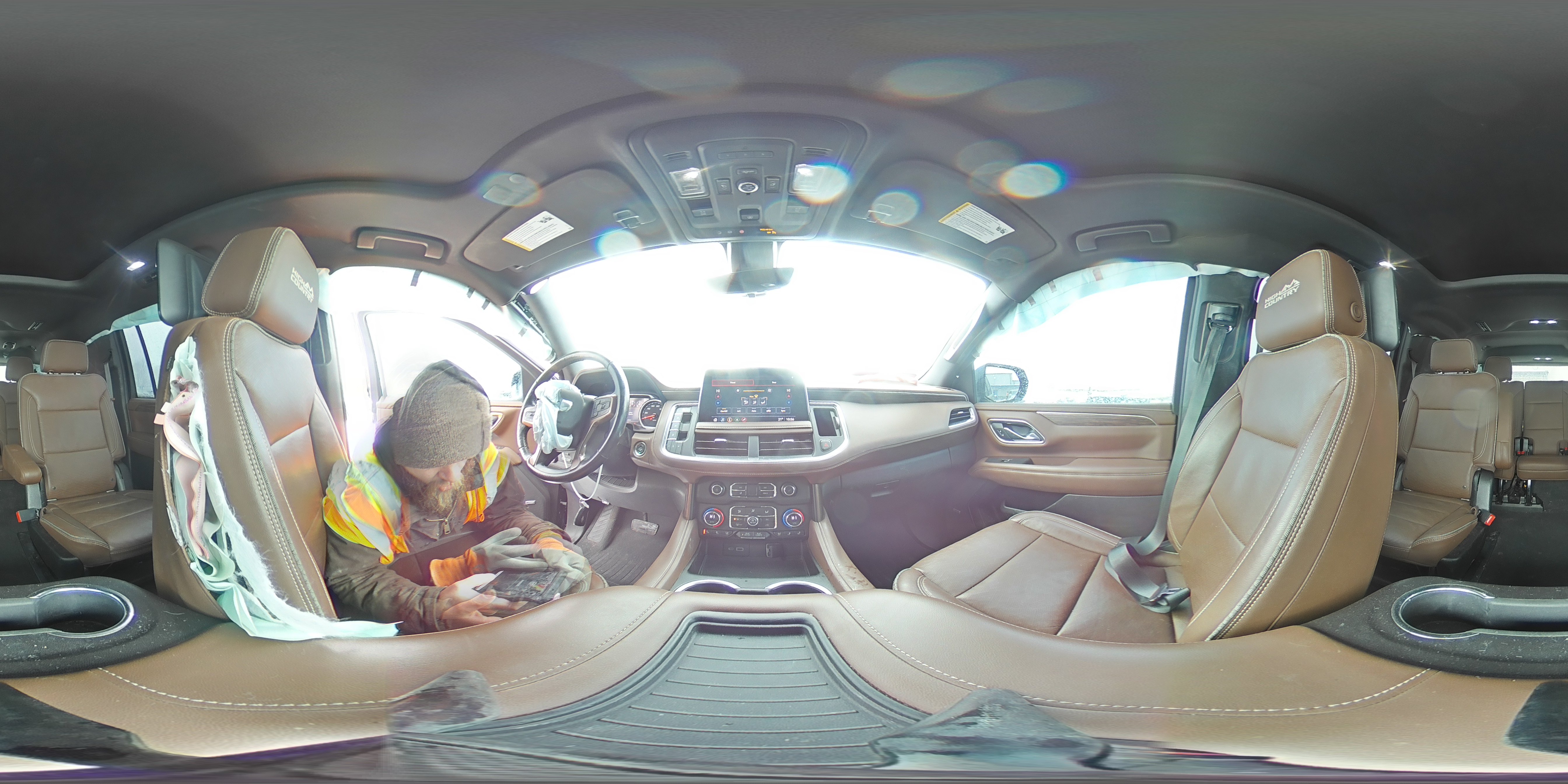 2021 Chevrolet Suburban - Image 15