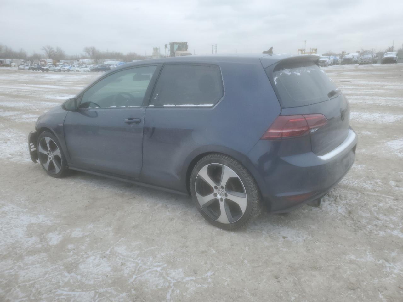 2015 Volkswagen GTI - Image 2