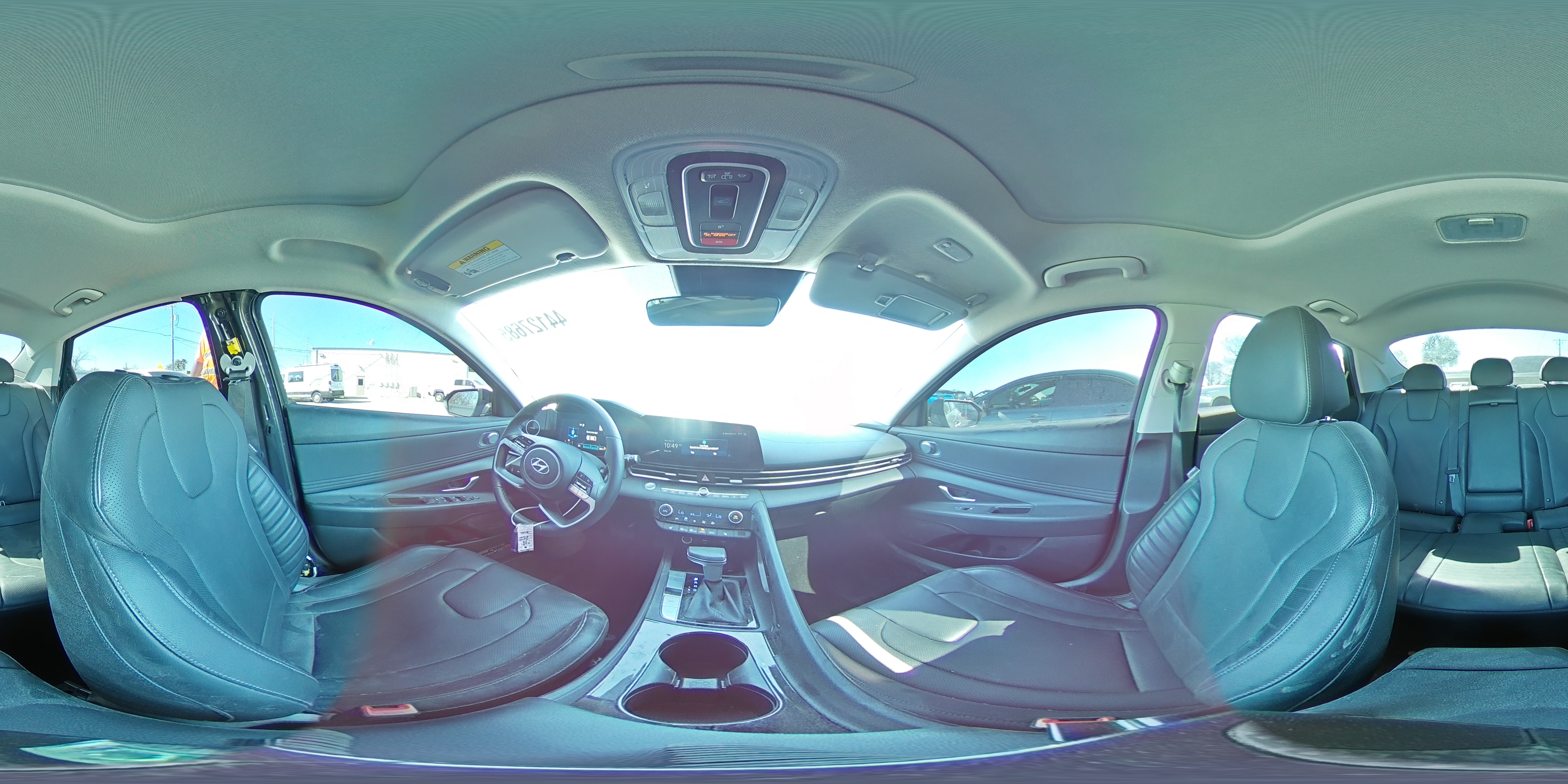 2023 Hyundai Elantra - Image 12