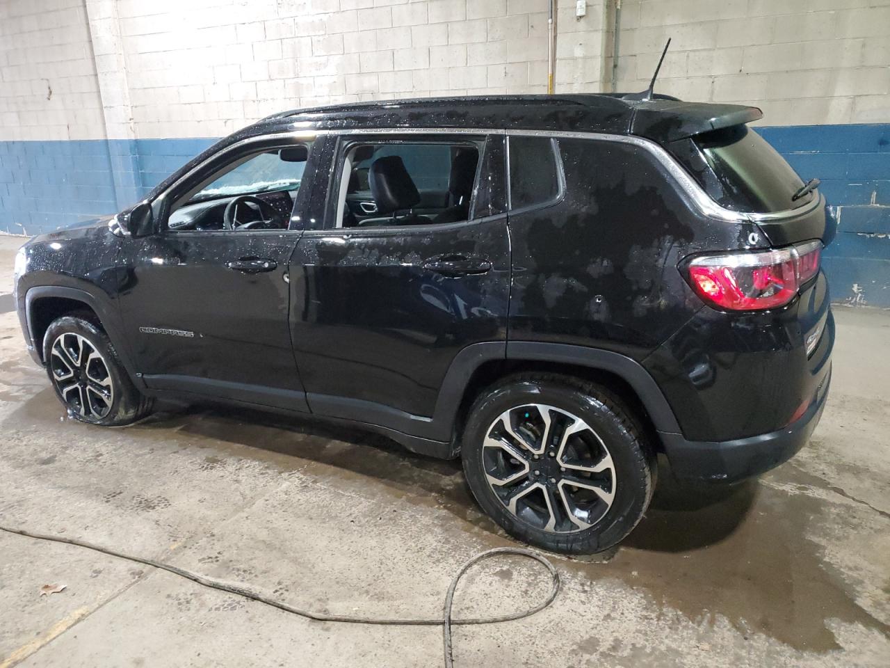 2022 Jeep Compass - Image 2