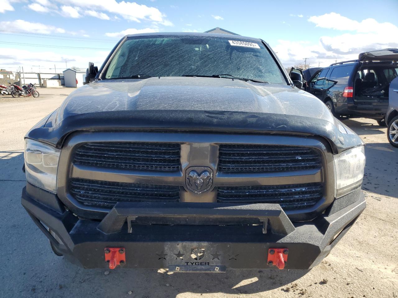2014 RAM 1500 - Image 5