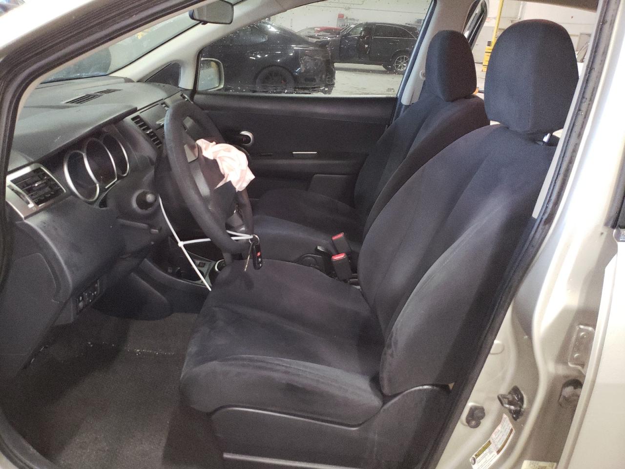 2008 Nissan Versa - Image 7