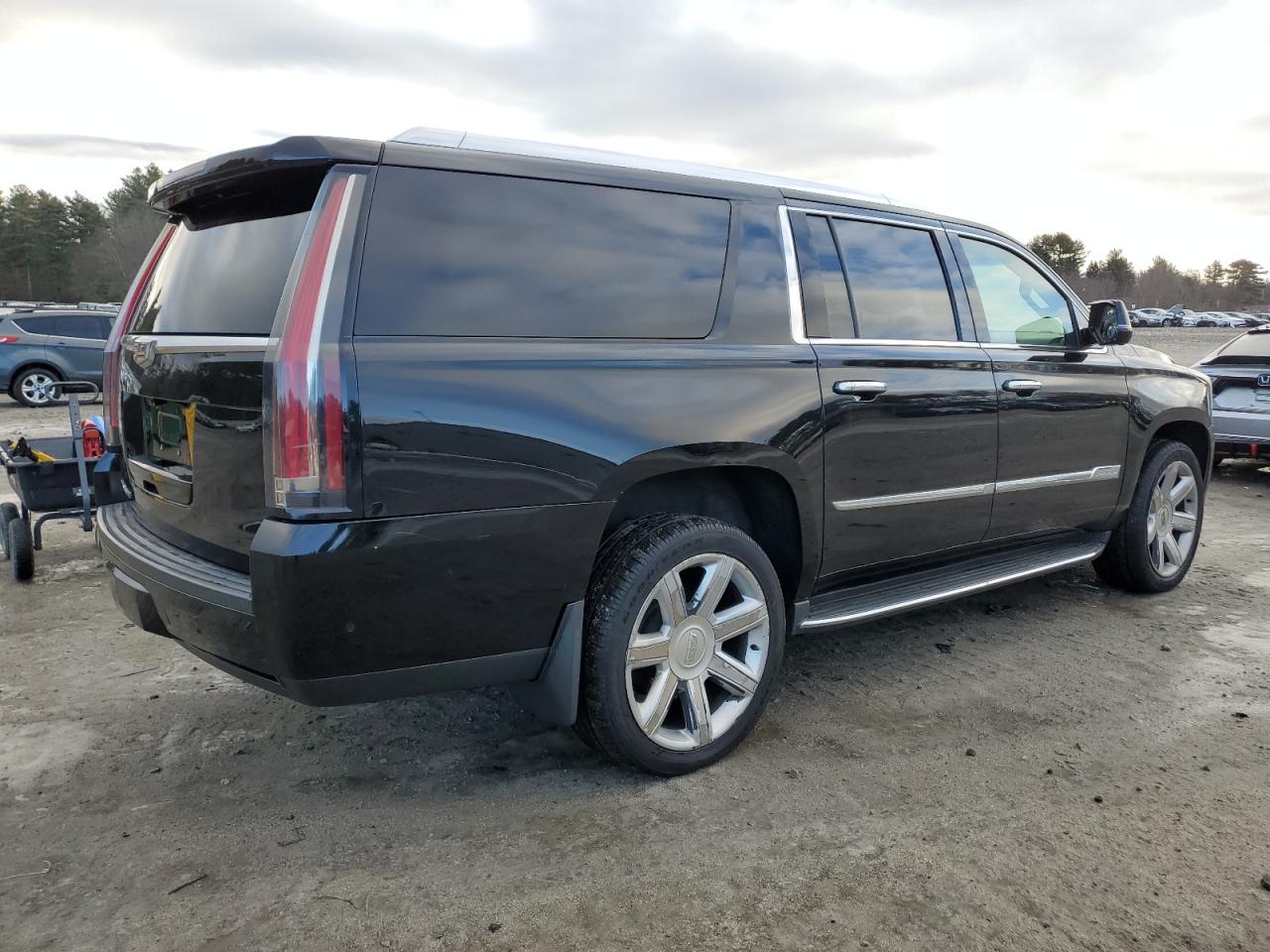 2017 Cadillac Escalade - Image 3