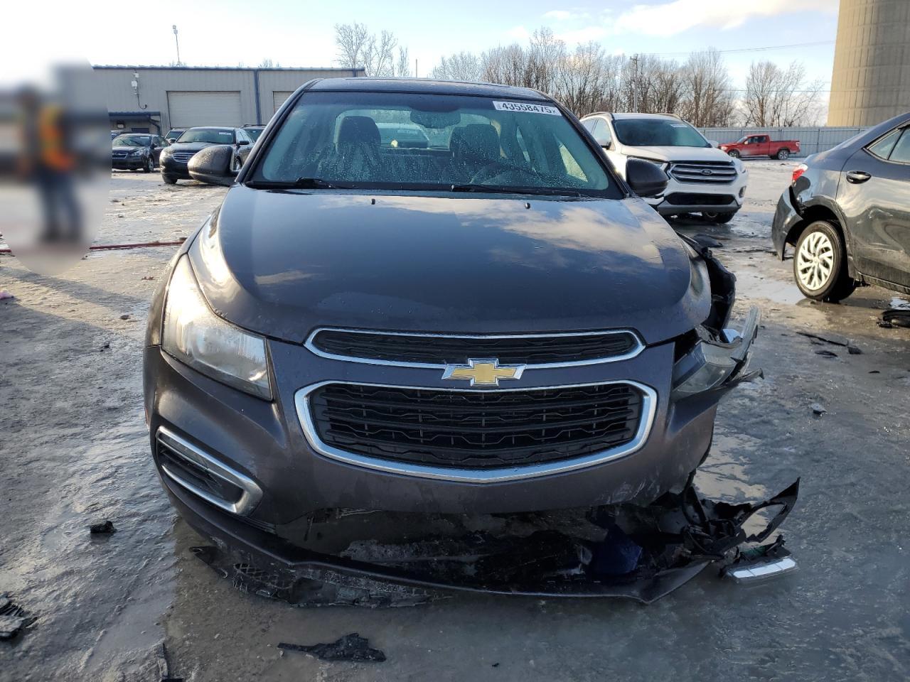 2016 Chevrolet Cruze - Image 5