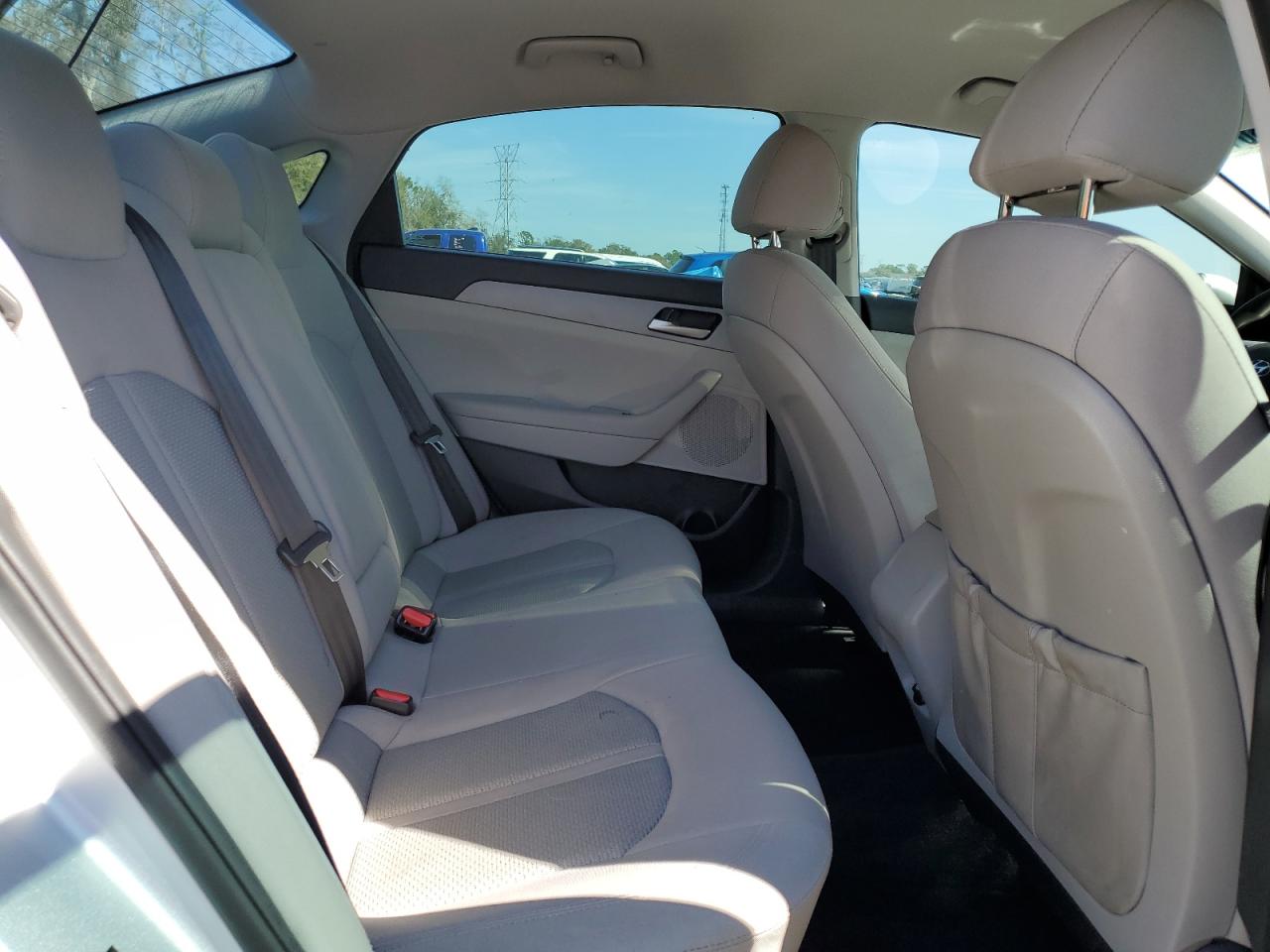 2018 Hyundai Sonata - Image 10