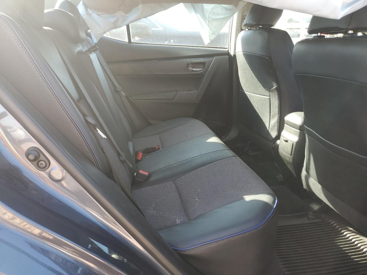 2017 Toyota Corolla - Image 10