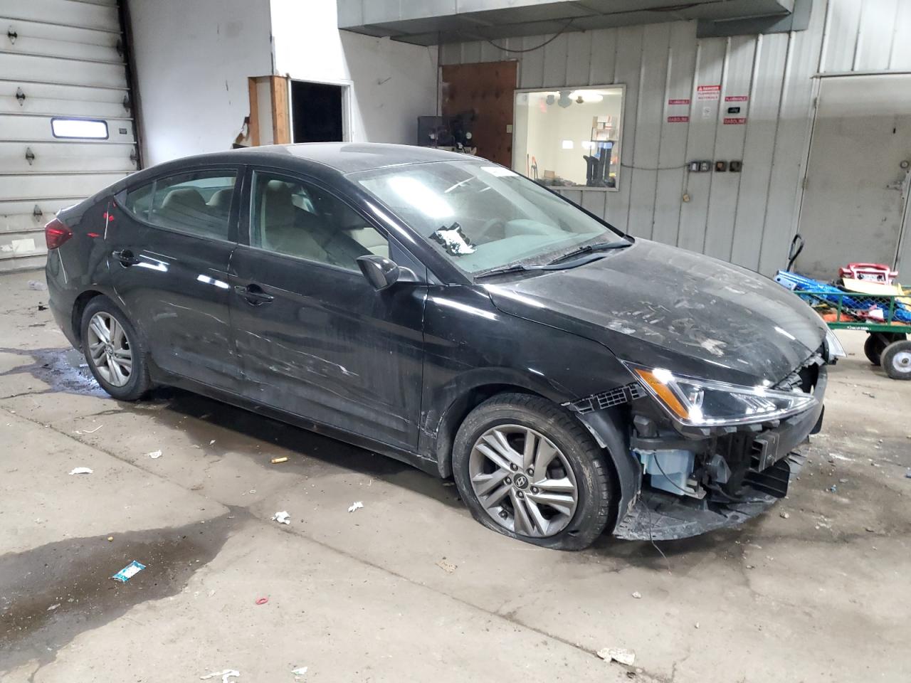 2019 Hyundai Elantra - Image 4