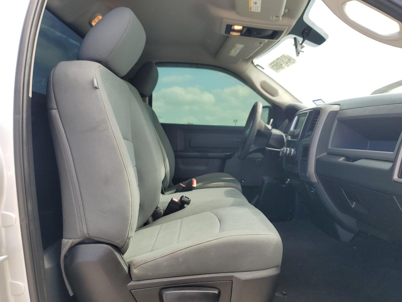 2018 RAM 1500 - Image 10