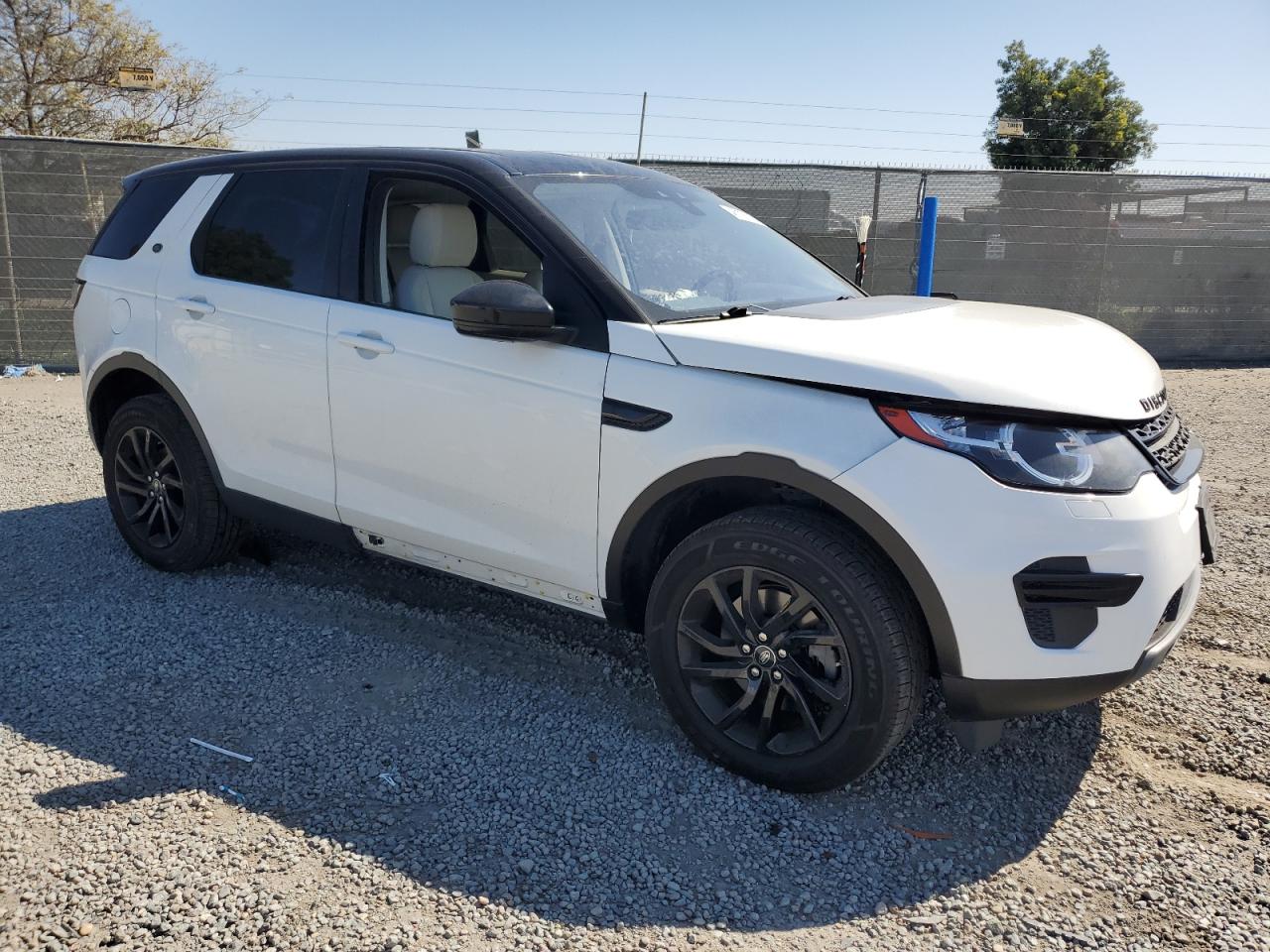 2018 Land Rover Discovery - Image 4