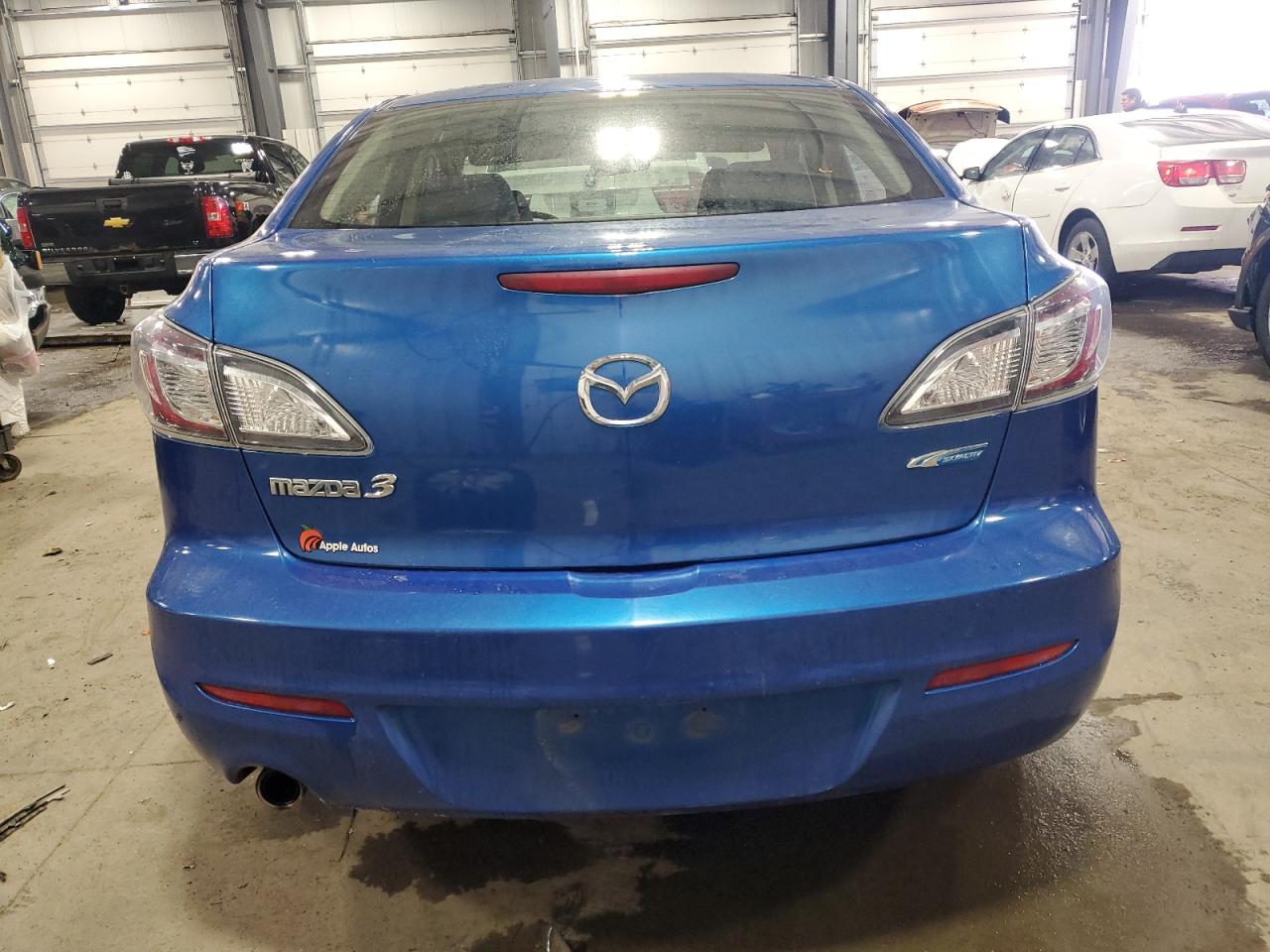 2012 Mazda 3 - Image 6