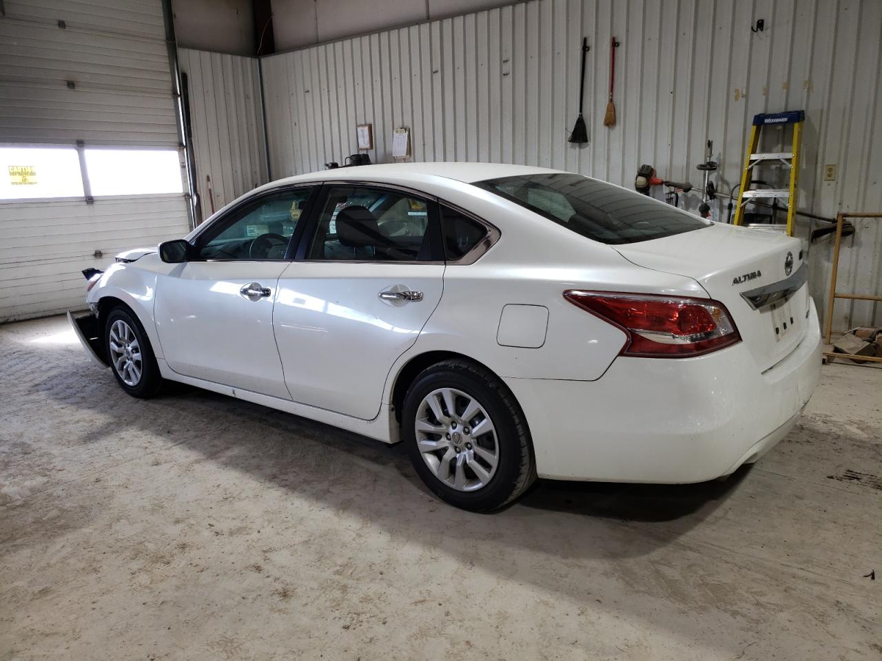 2013 Nissan Altima - Image 2