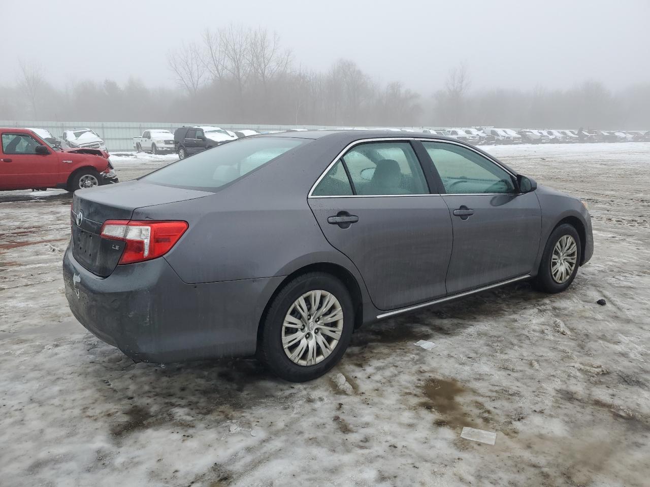 2014 Toyota Camry - Image 3