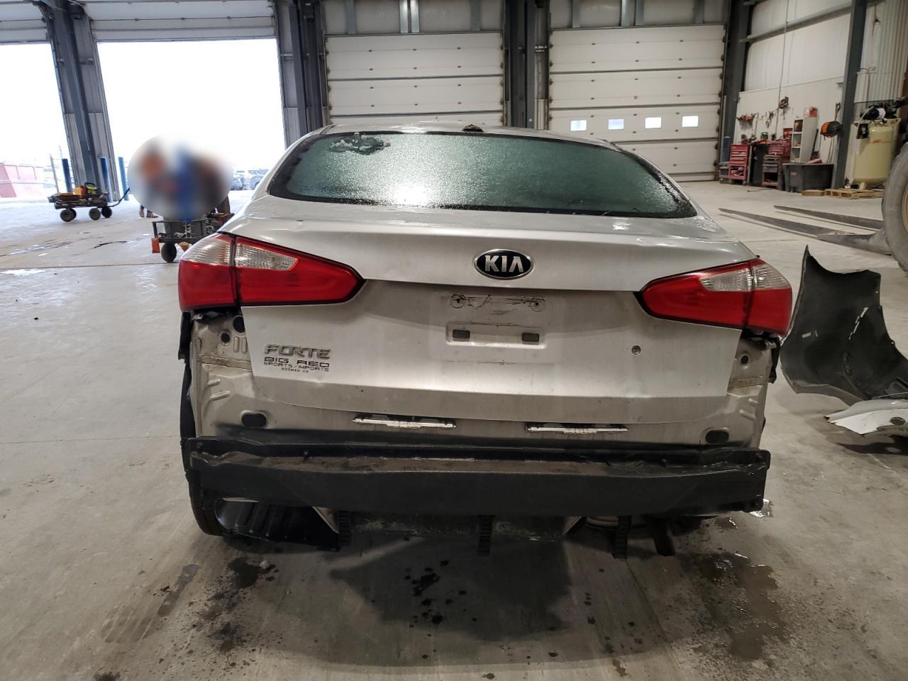 2015 Kia Forte - Image 6