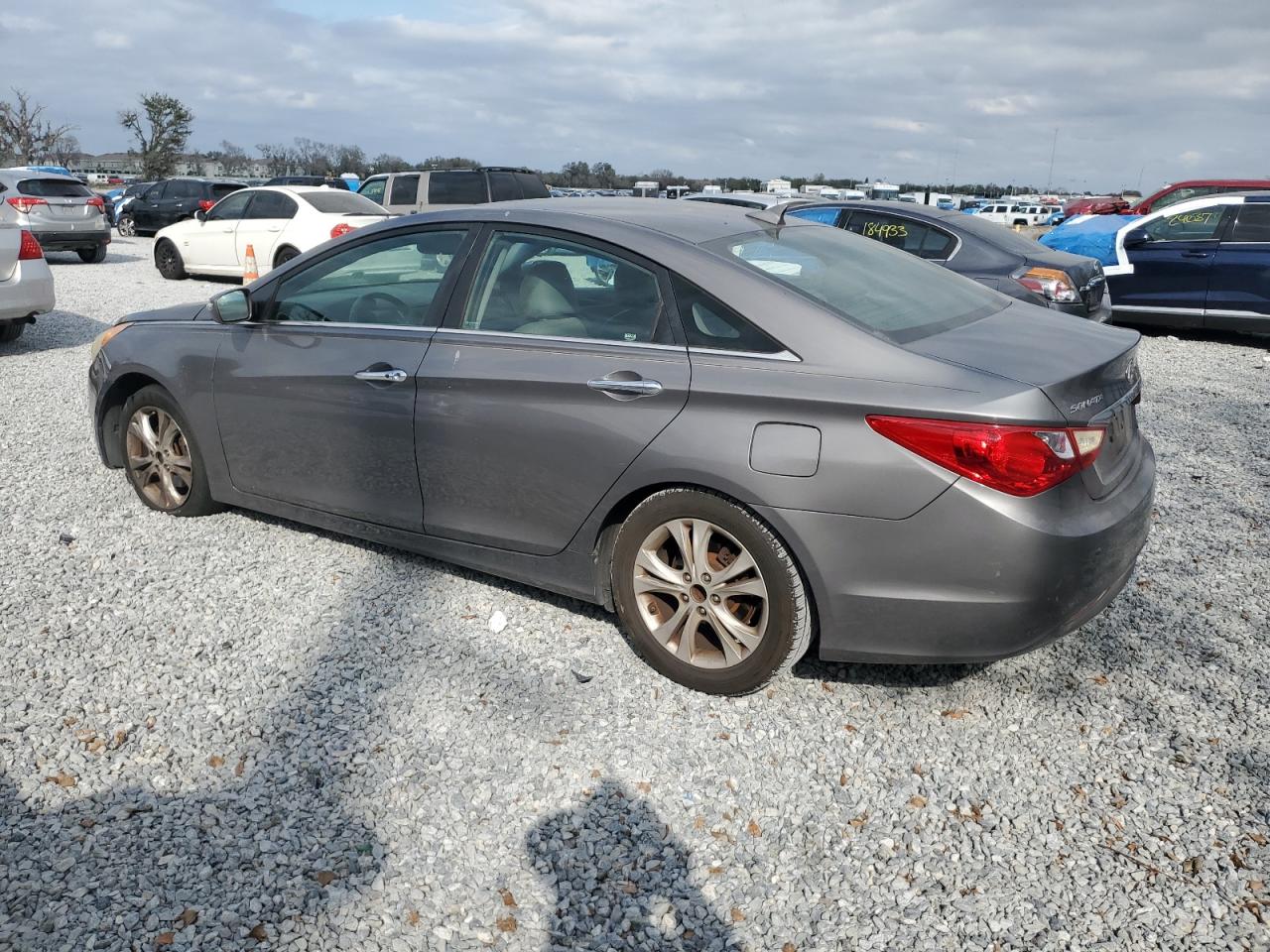 2011 Hyundai Sonata - Image 2