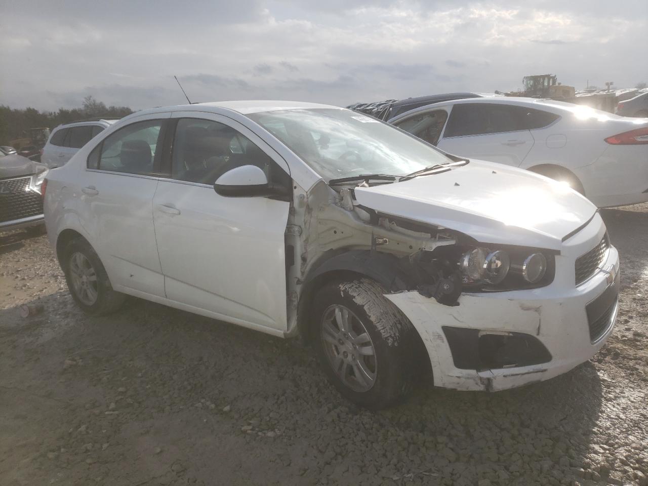 2016 Chevrolet Sonic - Image 4