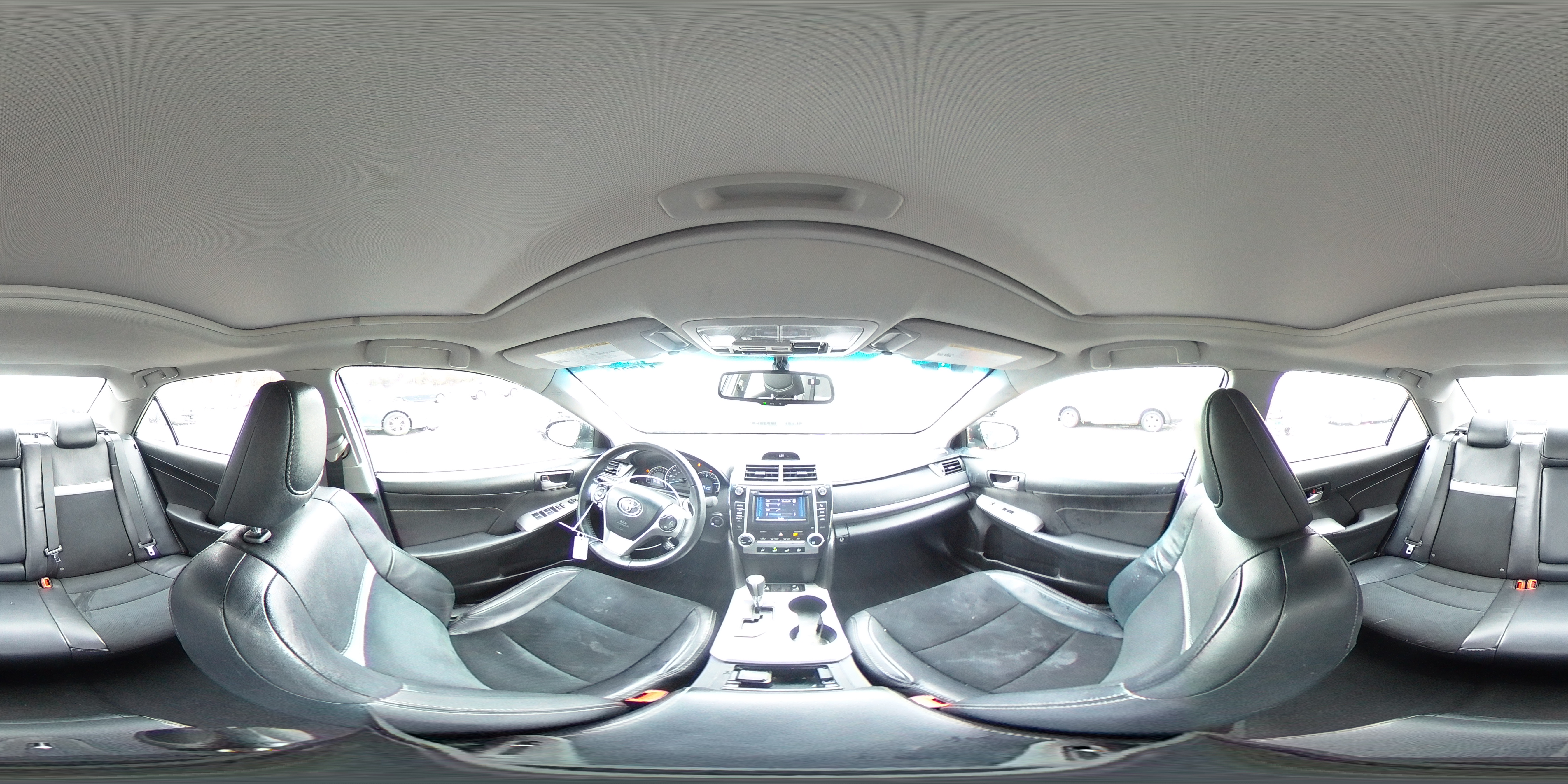 2013 Toyota Camry - Image 14