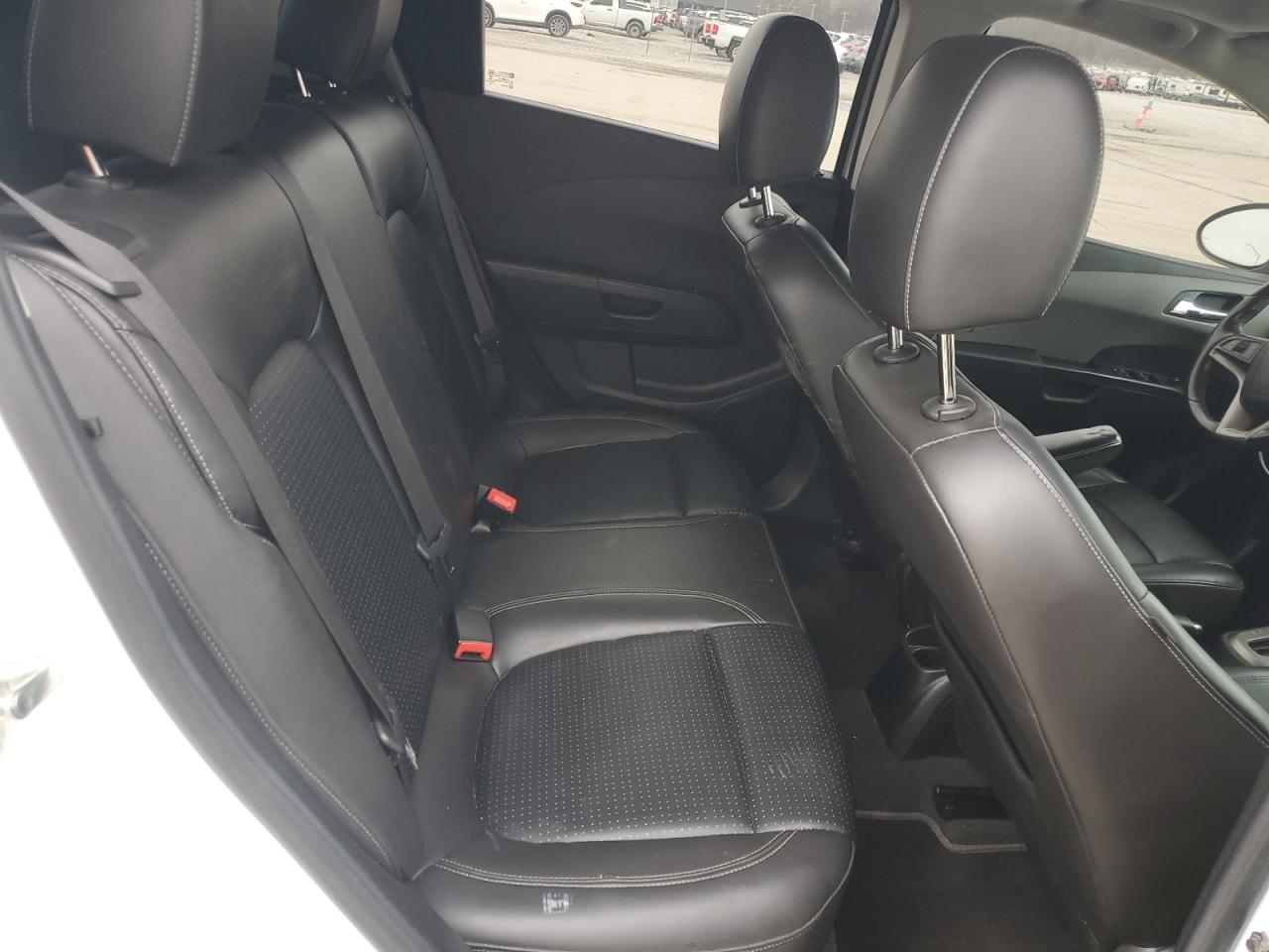 2015 Chevrolet Sonic - Image 10