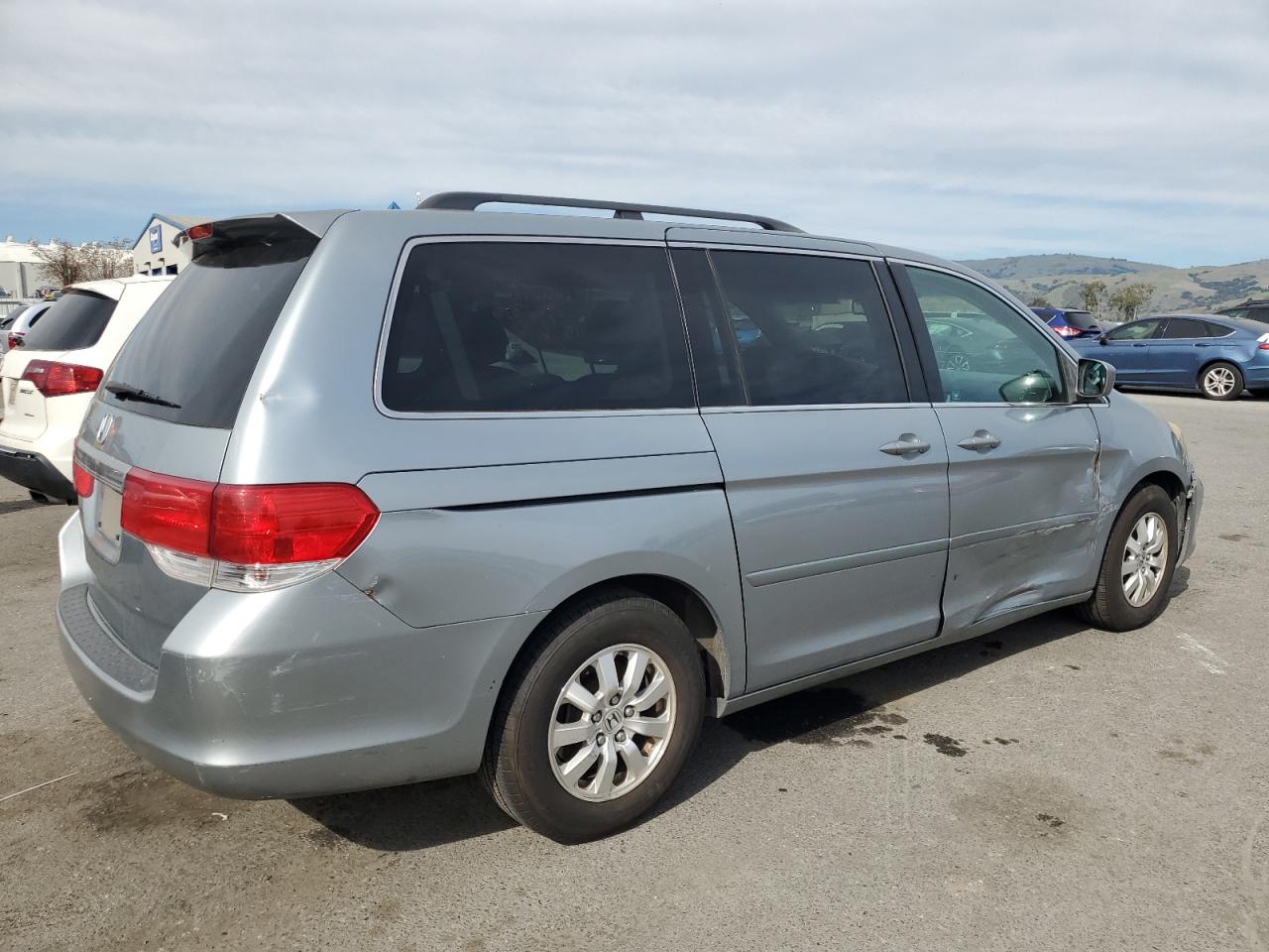 2008 Honda Odyssey - Image 3