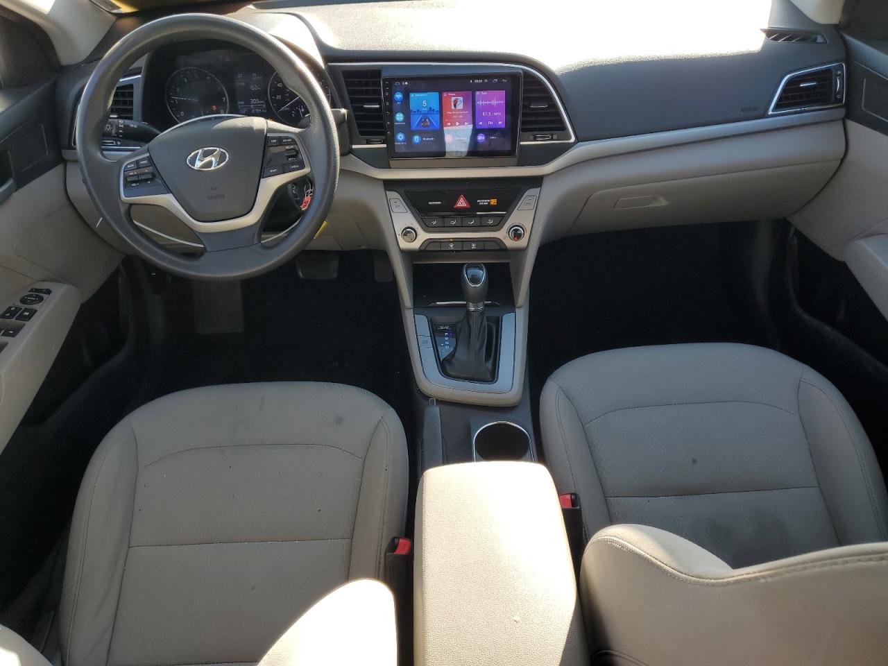 2017 Hyundai Elantra - Image 8