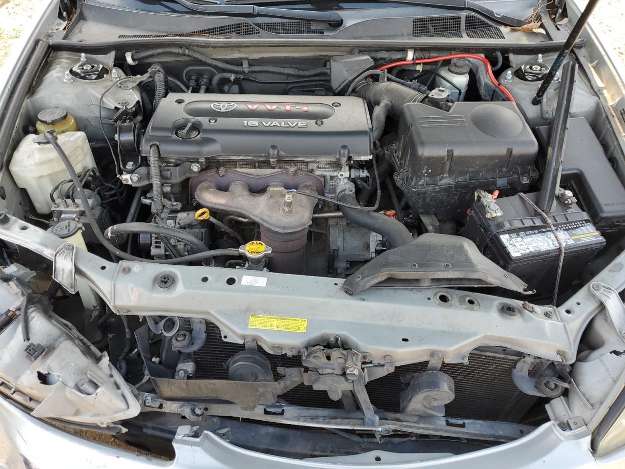 2005 Toyota Camry - Image 11
