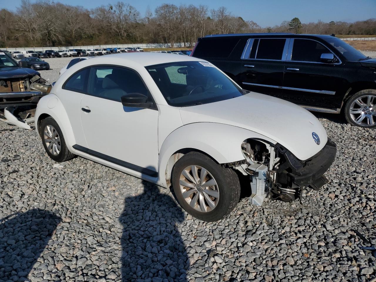 2016 Volkswagen Beetle - Image 4
