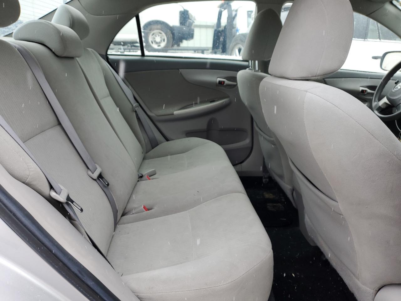 2010 Toyota Corolla - Image 10