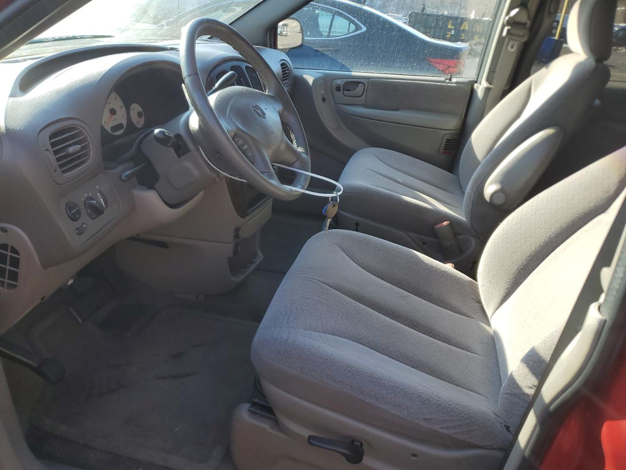 2001 Dodge Caravan - Image 7