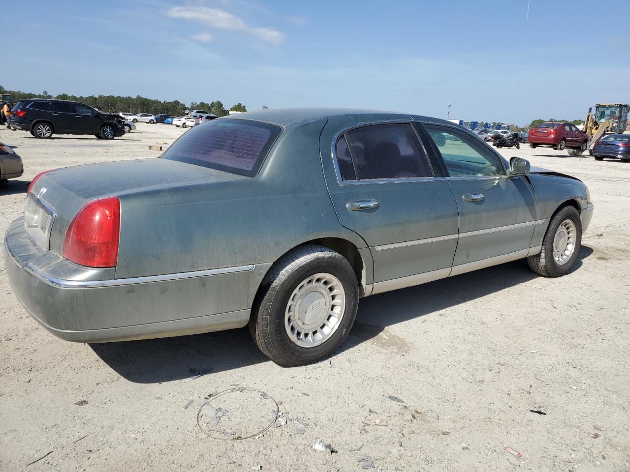 2006 Lincoln Town Car - Image 3