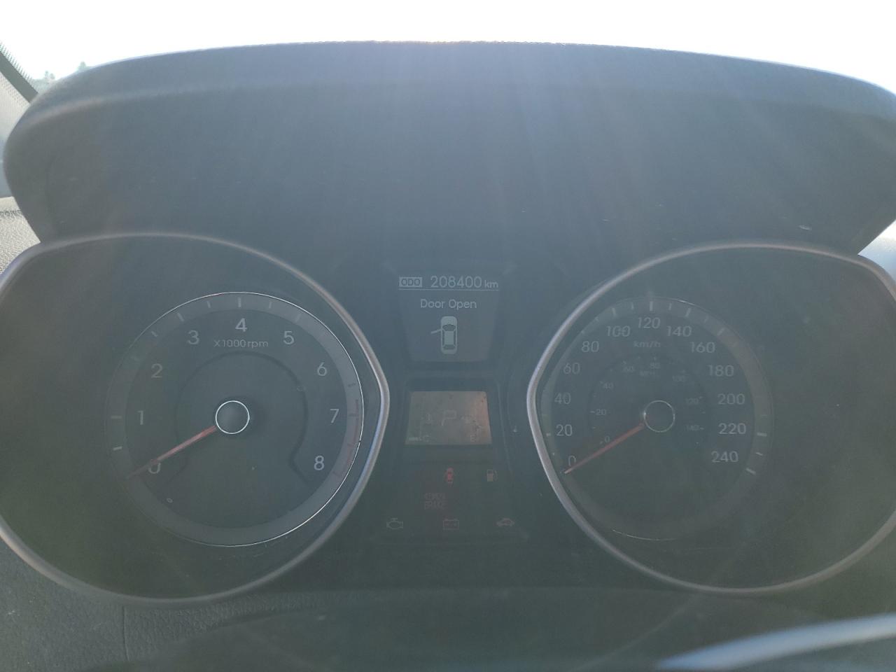 2014 Hyundai Elantra - Image 9