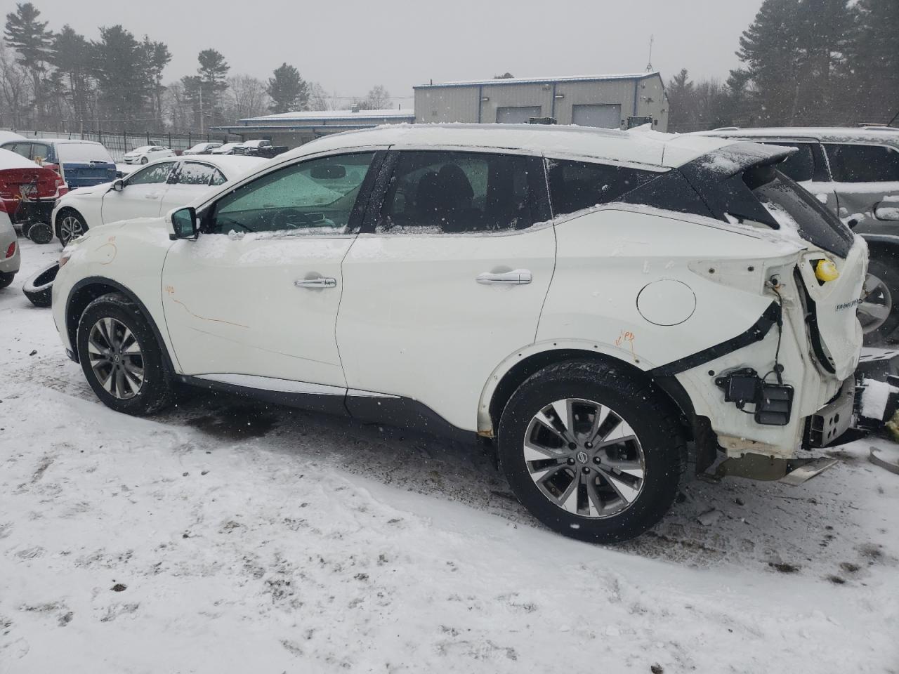 2015 Nissan Murano - Image 2