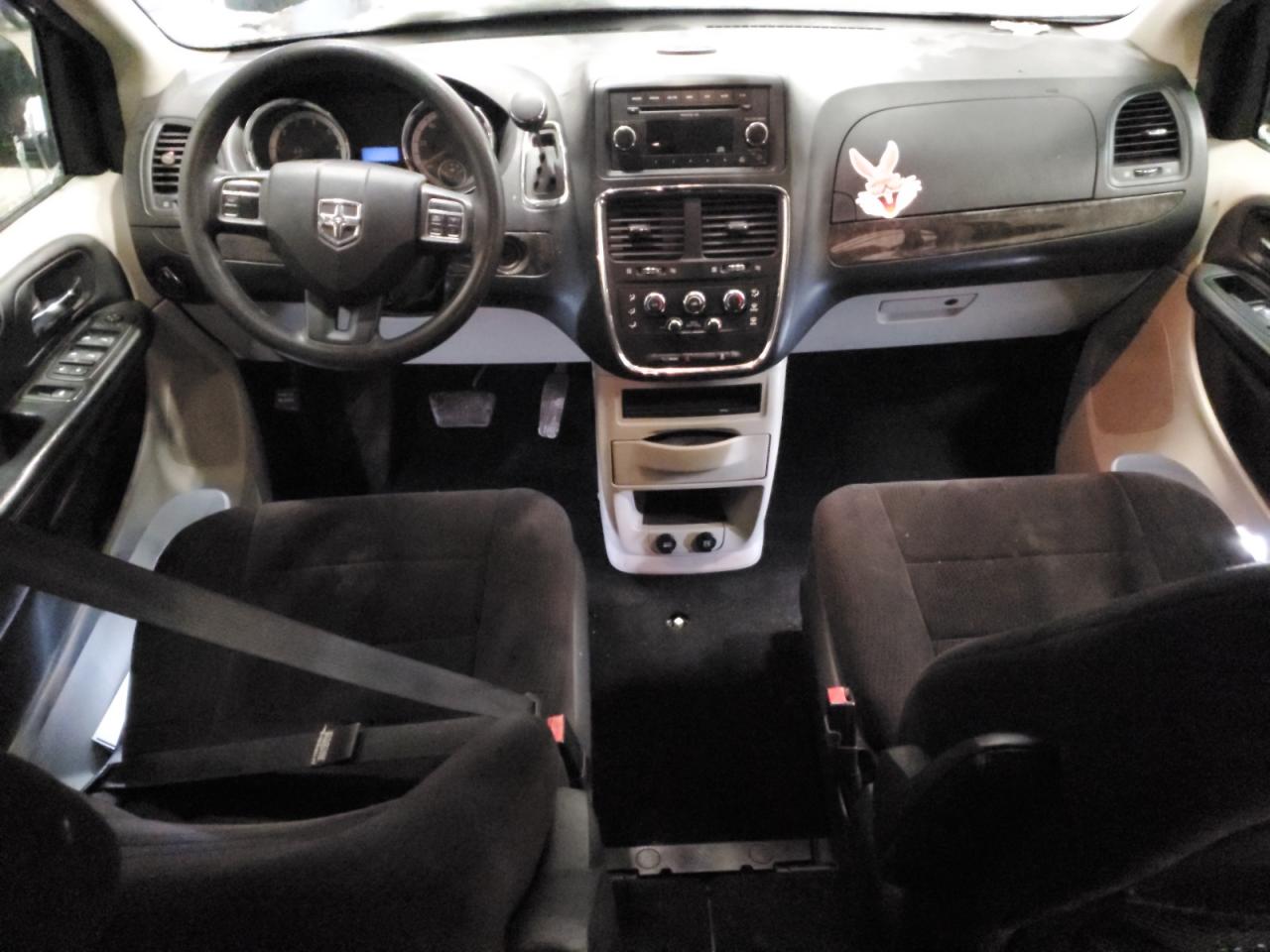 2011 Dodge Caravan - Image 8