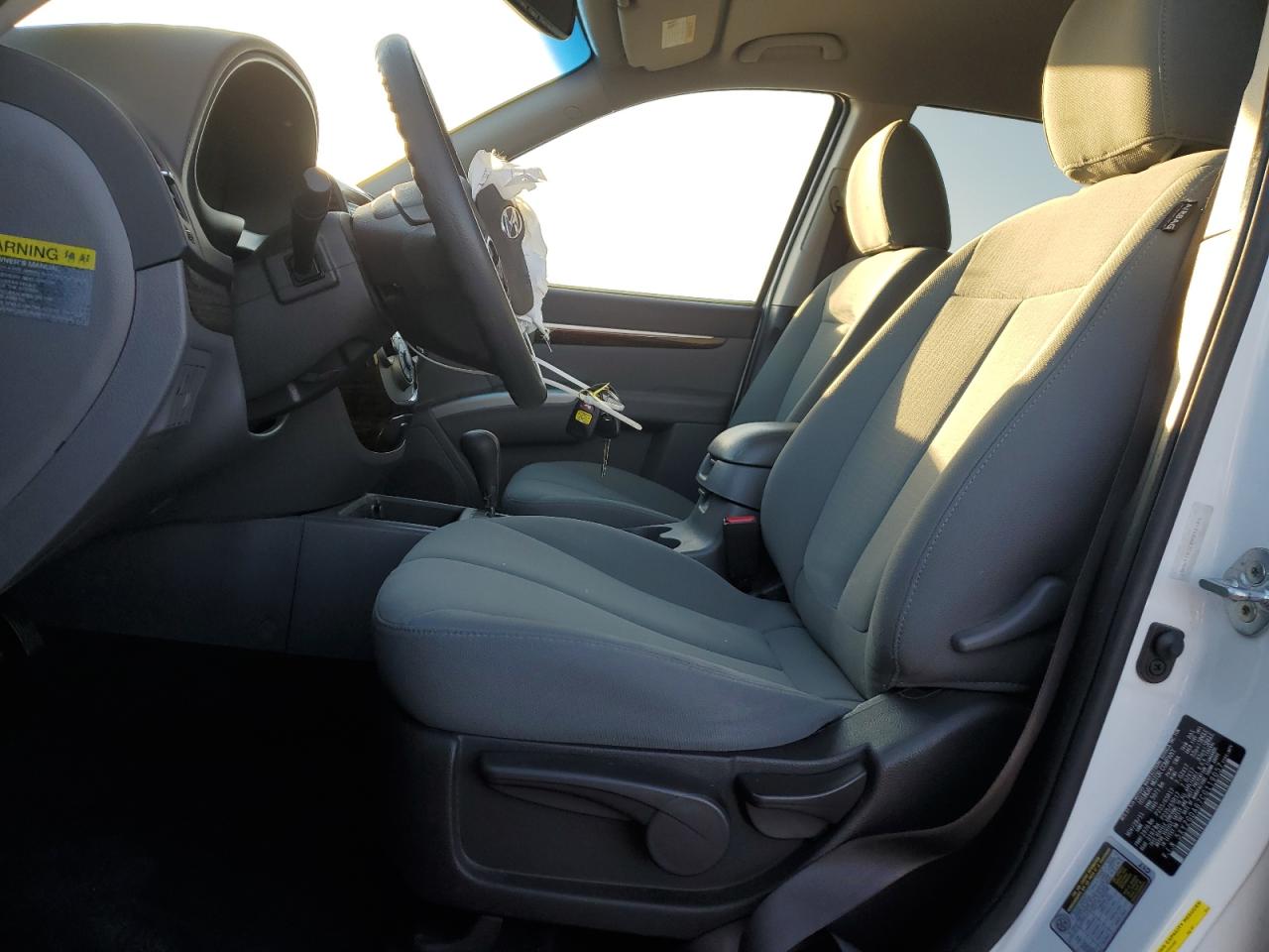 2012 Hyundai Santa Fe - Image 7