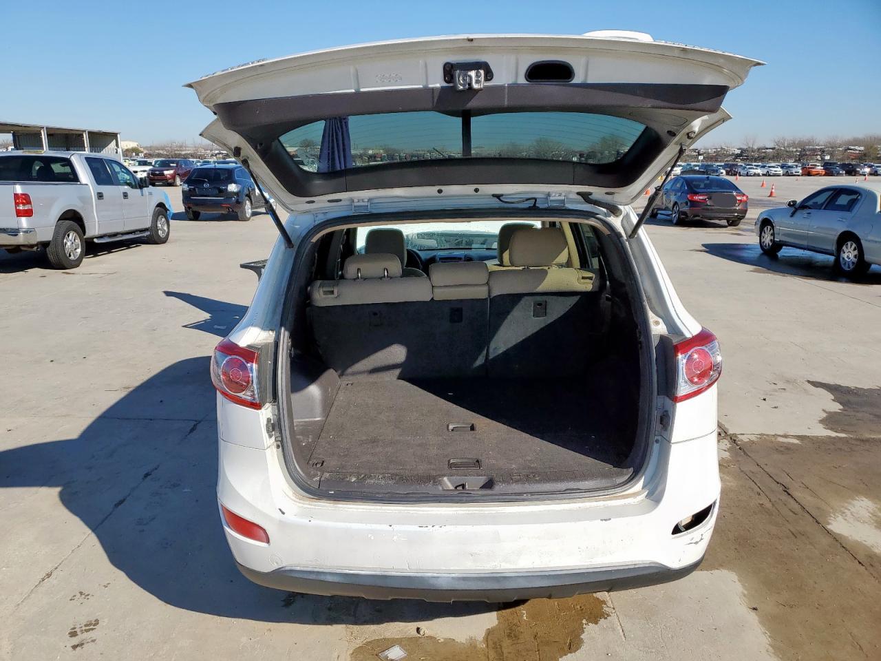 2010 Hyundai Santa Fe - Image 6