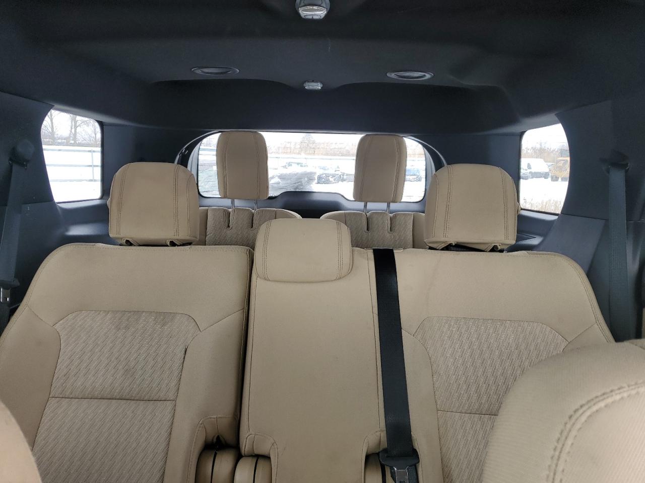 2017 Ford Explorer - Image 10