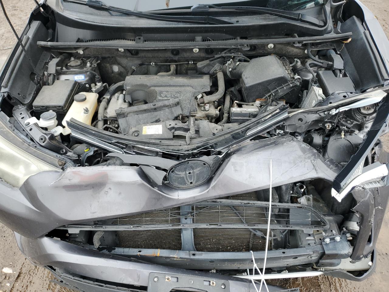 2016 Toyota RAV 4 - Image 12