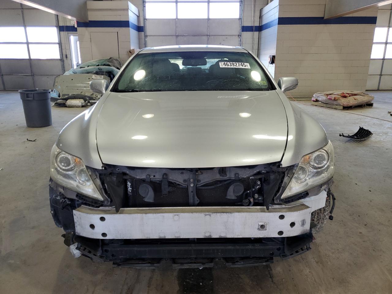 2010 Lexus LS - Image 5