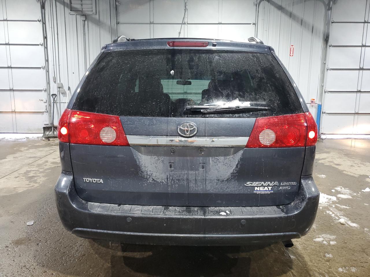 2009 Toyota Sienna - Image 6