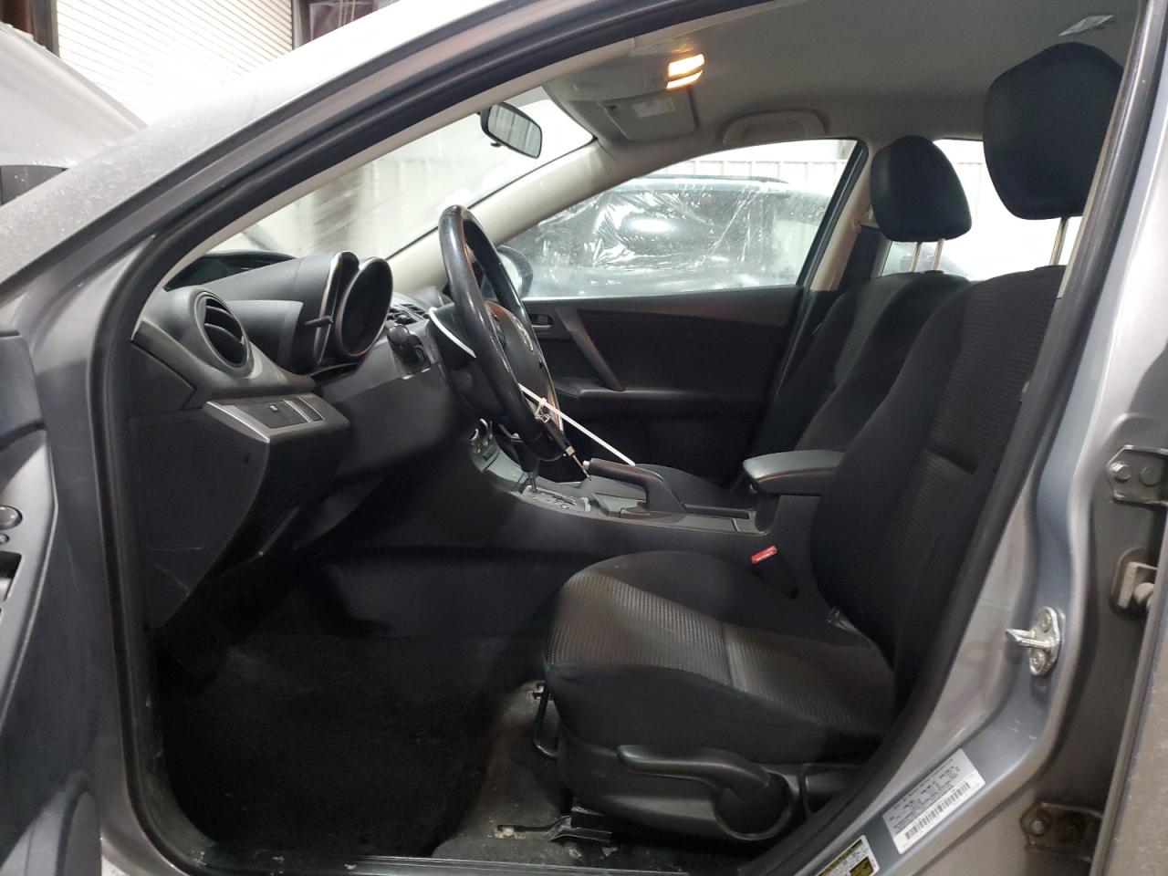 2012 Mazda 3 - Image 7