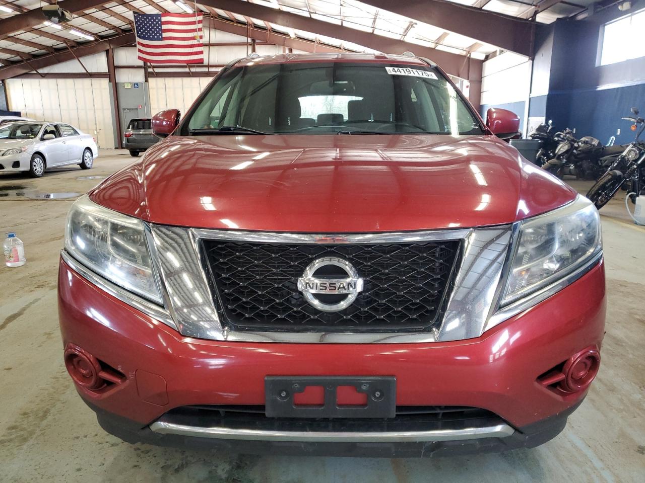 2015 Nissan Pathfinder - Image 5