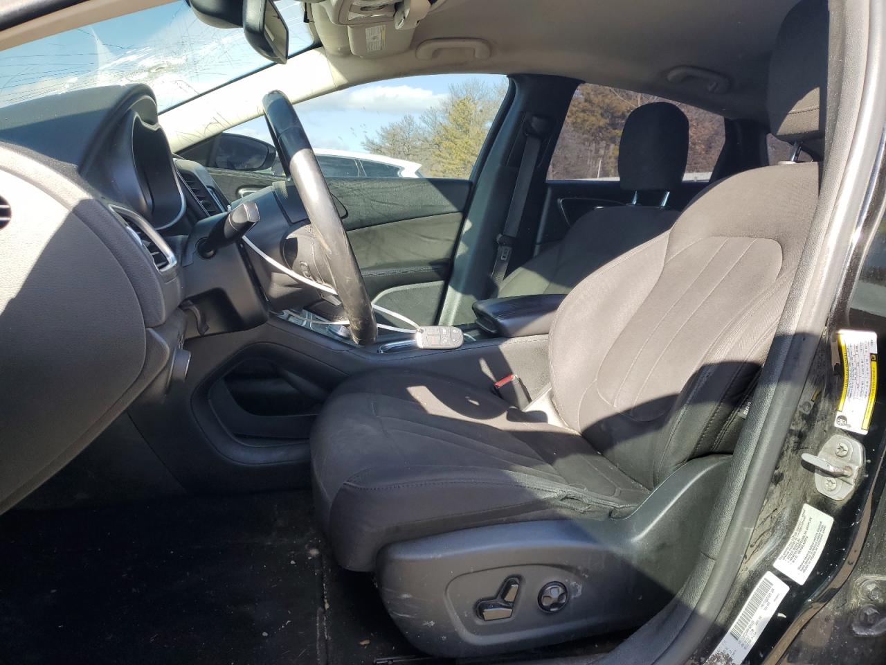 2015 Chrysler 200 - Image 7
