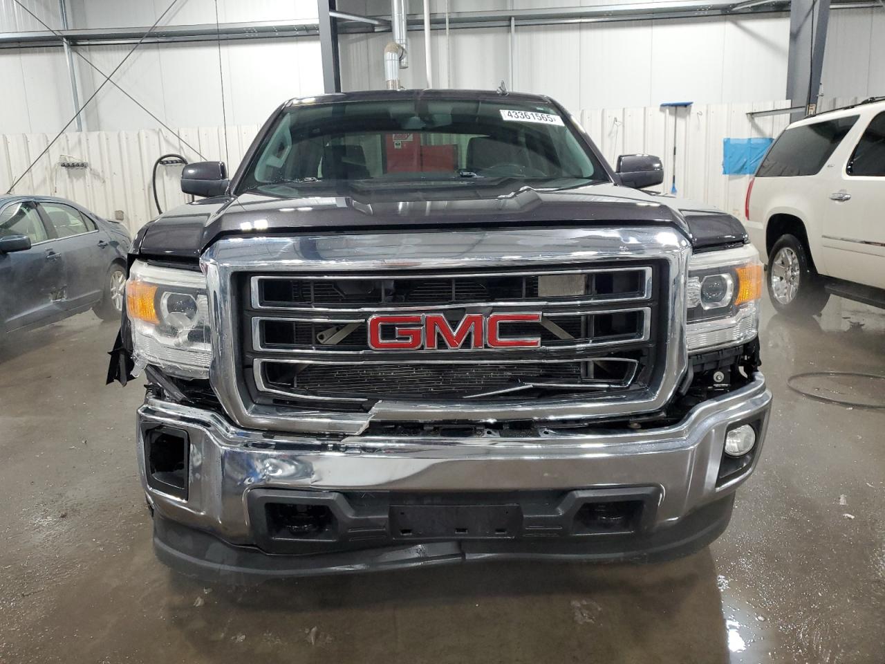 2014 GMC Sierra - Image 5