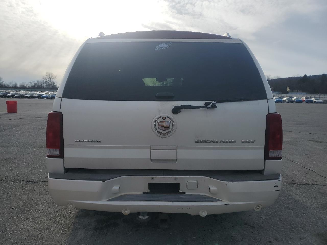 2005 Cadillac Escalade Esv VIN: 3GYFK66NX5G240695 Lot: 45814095