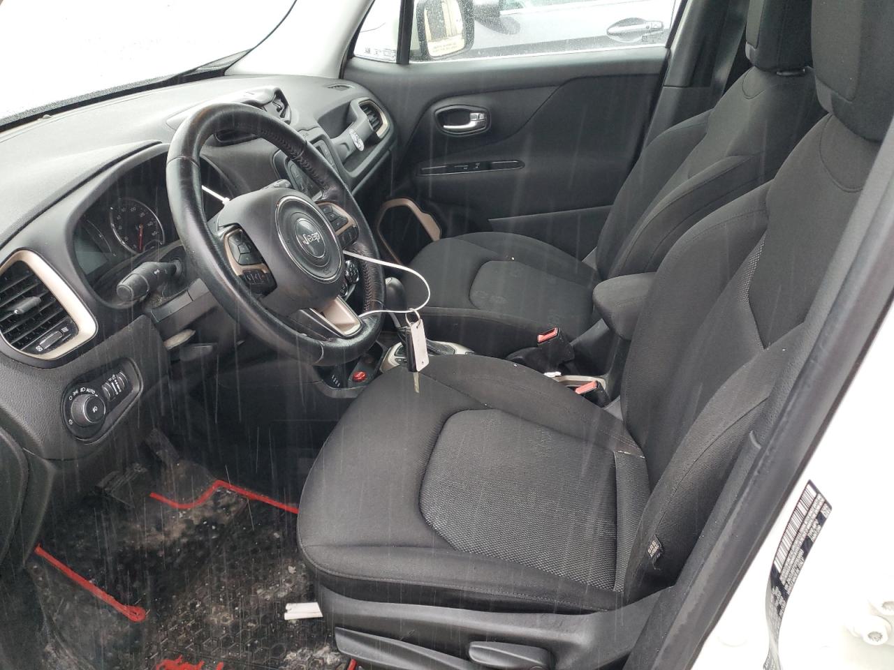2015 Jeep Renegade - Image 7