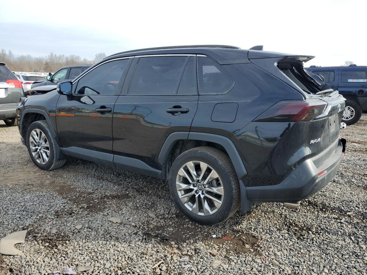 2019 Toyota RAV 4 - Image 2