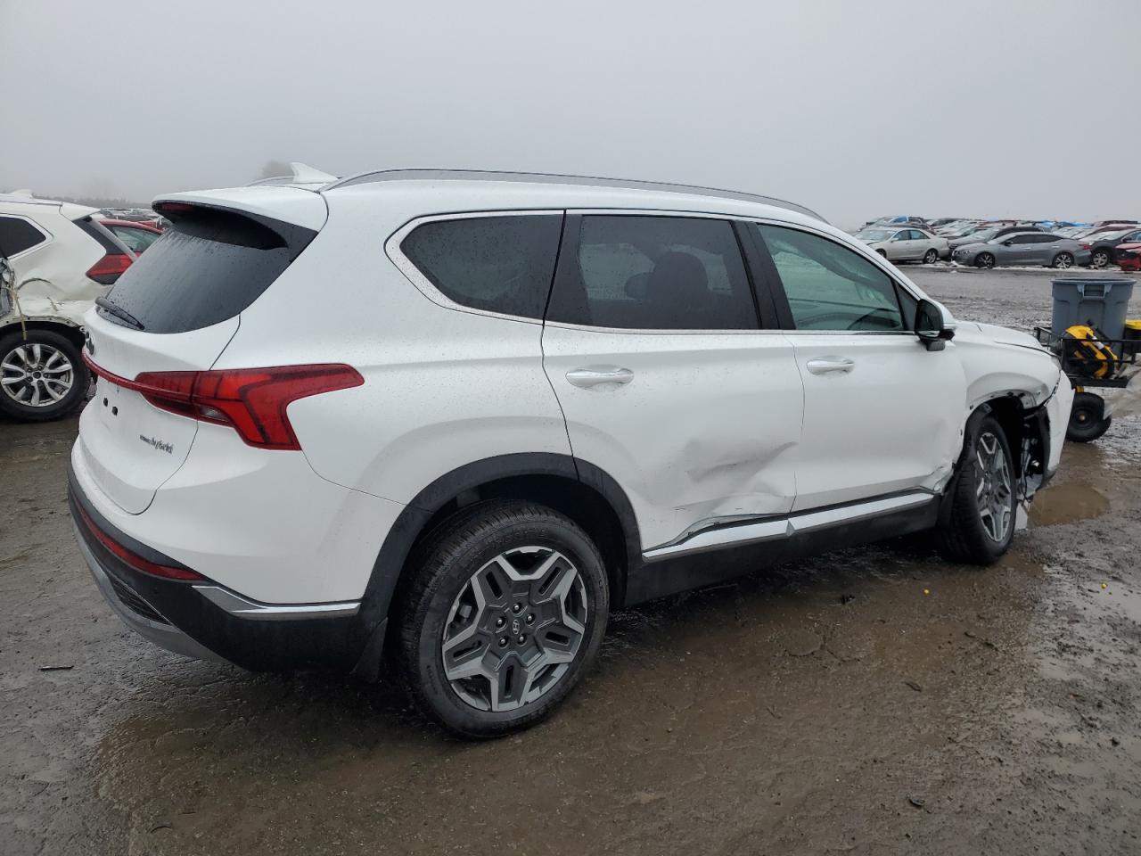 2023 Hyundai Santa Fe - Image 3